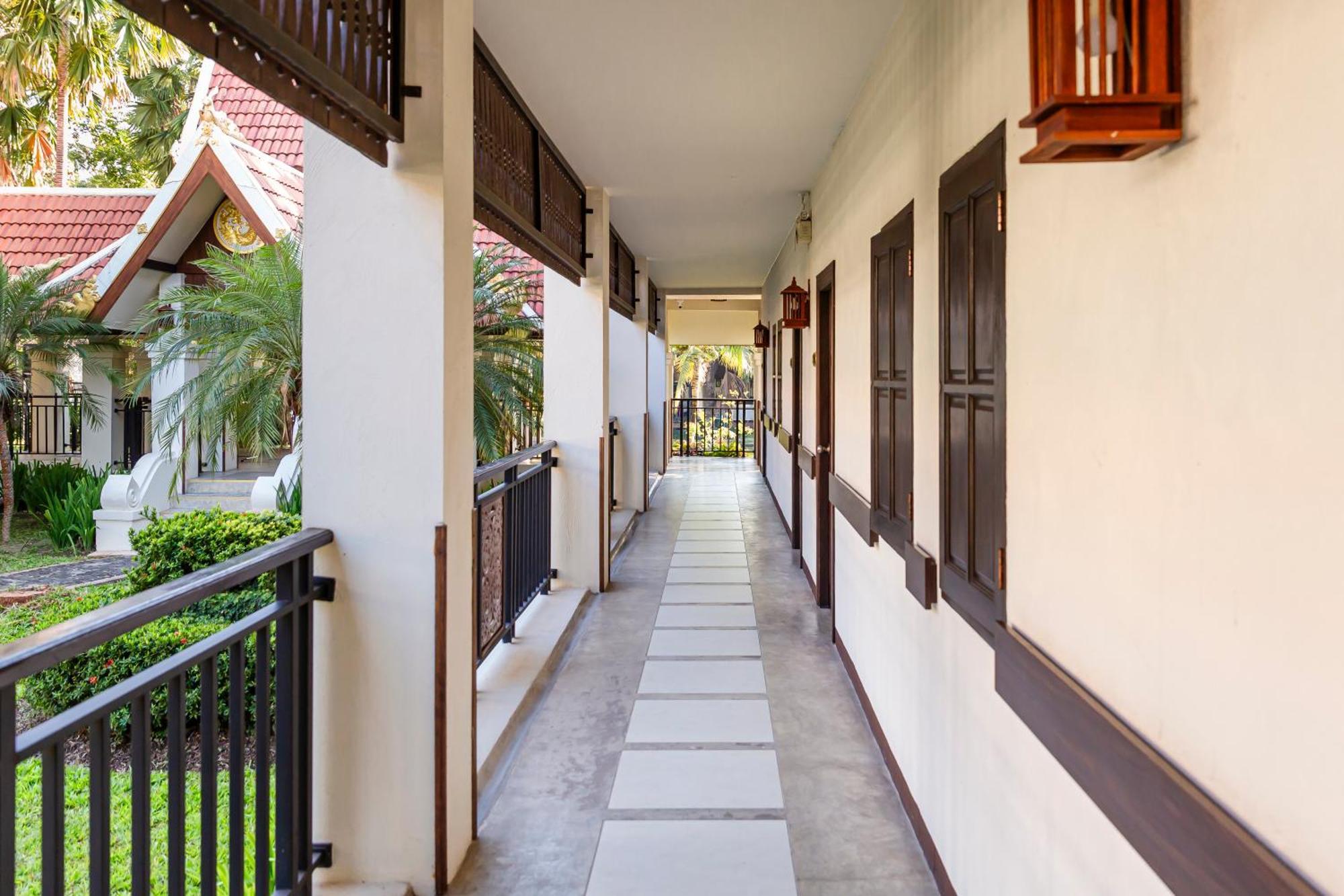 Horizon Village & Resort Doi Saket Exterior photo