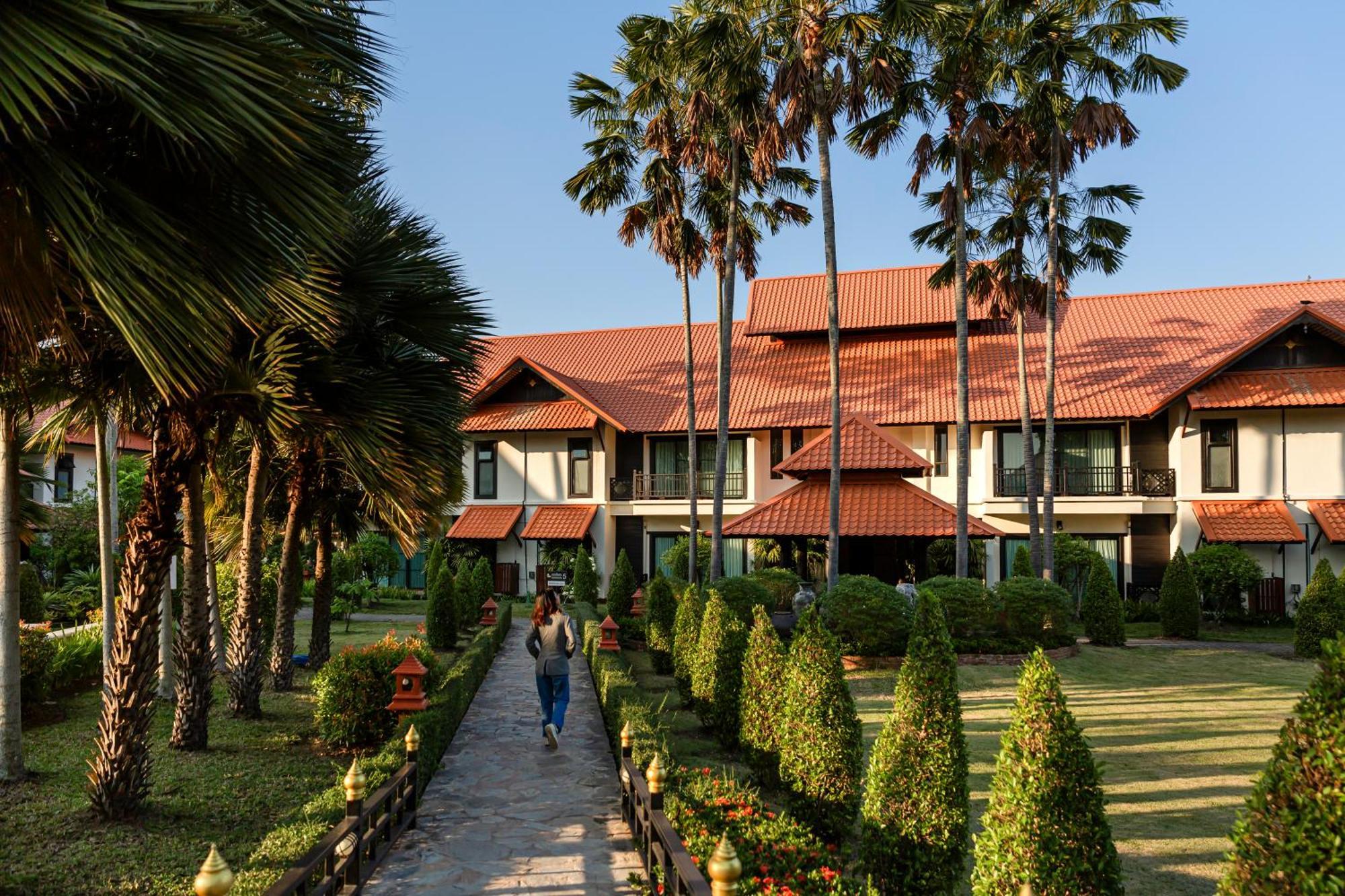Horizon Village & Resort Doi Saket Exterior photo